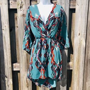 Everly V Neck Dress SMALL Green 3/4 Sleeves
